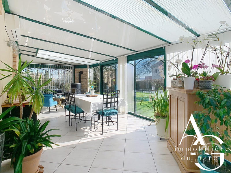 Maison - 137 m² - 6 pièces