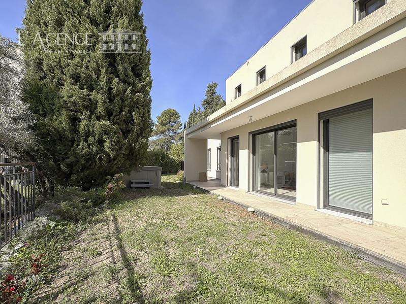 Appartement - 166 m² - 5 pièces