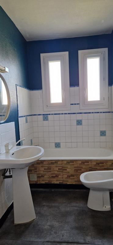 Maison - 96 m² - 6 pièces