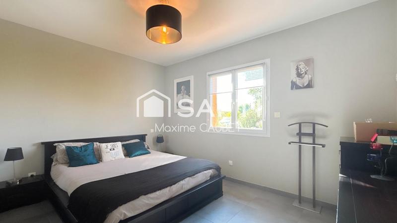 Maison - 260 m² - 8 pièces