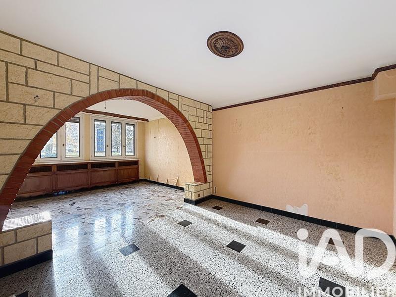 Maison - 93 m² - 5 pièces