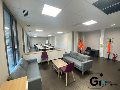 Bureau - 88 m² - 1 pièce