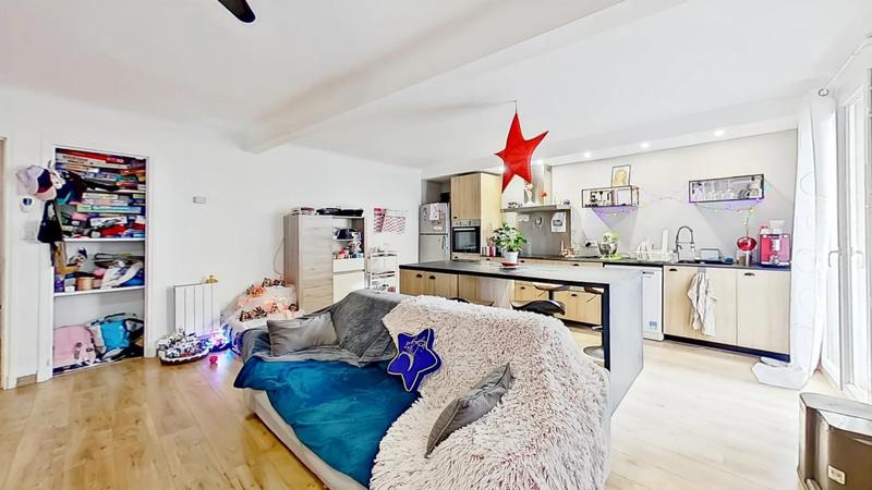 Maison - 92 m² - 4 pièces