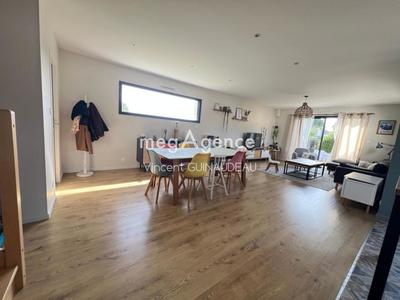 Maison - 116 m² - 6 pièces