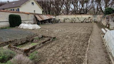 Terrain constructible - 727 m²