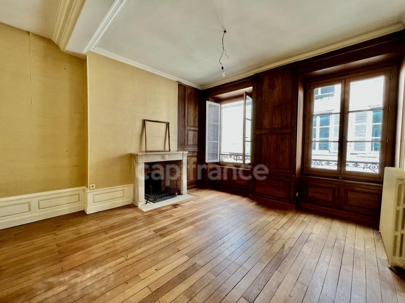 Maison de ville - 180 m² - 8 pièces