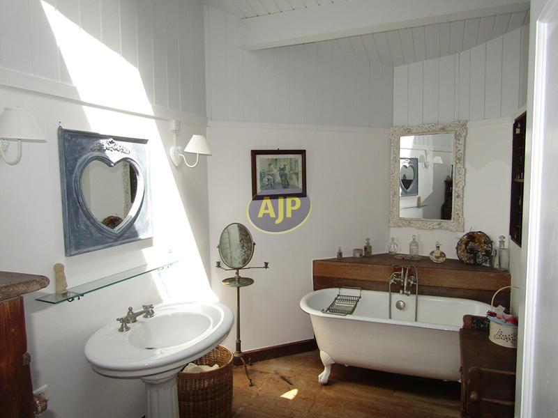 Villa - 185 m² - 7 pièces