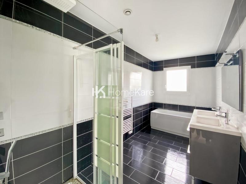 Villa - 130 m² - 5 pièces