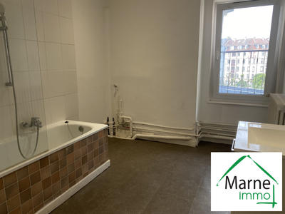 Appartement - 95 m² - 5 pièces