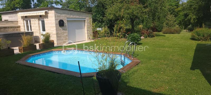 Maison - 161 m² - 8 pièces