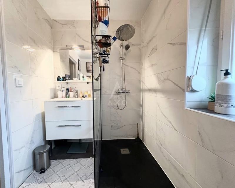 Maison ancienne - 180 m² - 7 pièces