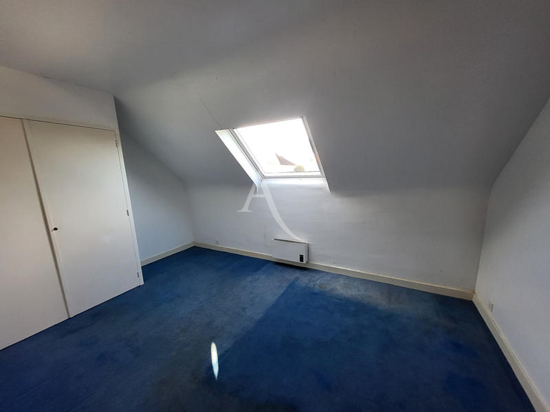 Maison - 189 m² - 9 pièces