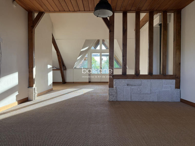 Appartement - 90 m² - 4 pièces