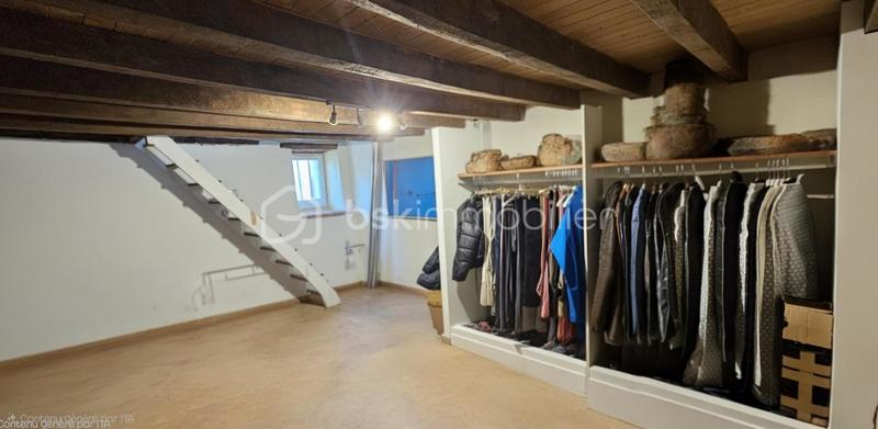 Maison ancienne - 165 m² - 7 pièces