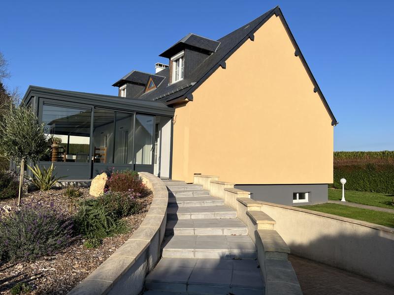 Maison traditionnelle - 107 m² - 4 pièces