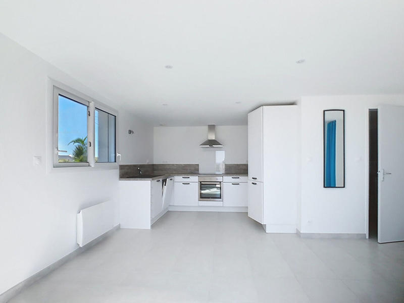 Maison - 168 m² - 9 pièces