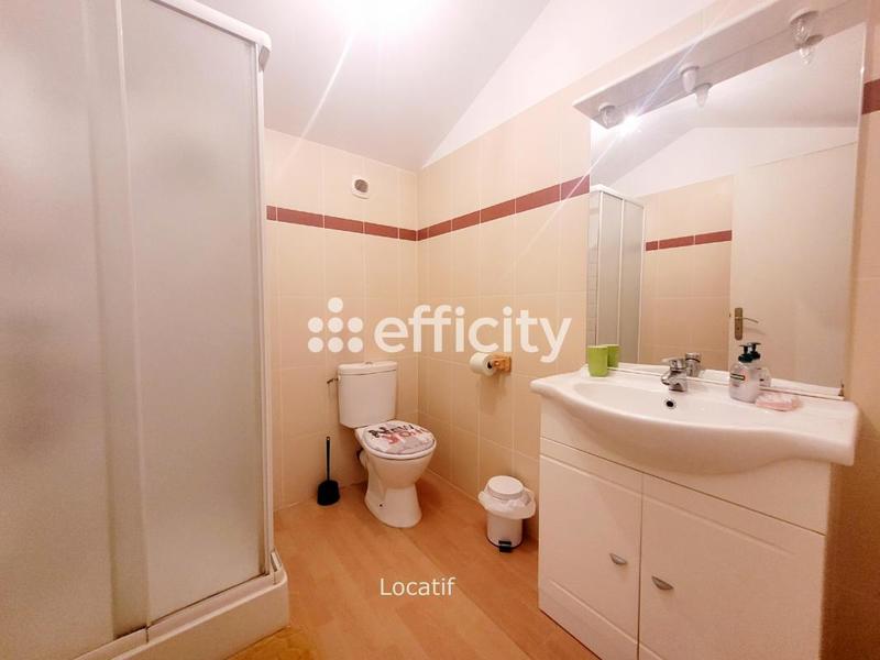 Maison - 266 m² - 6 pièces