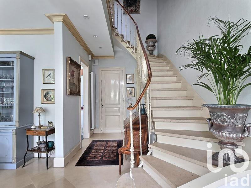 Maison - 170 m² - 6 pièces