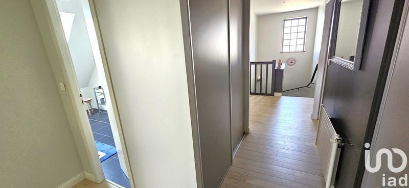 Maison - 284 m² - 9 pièces