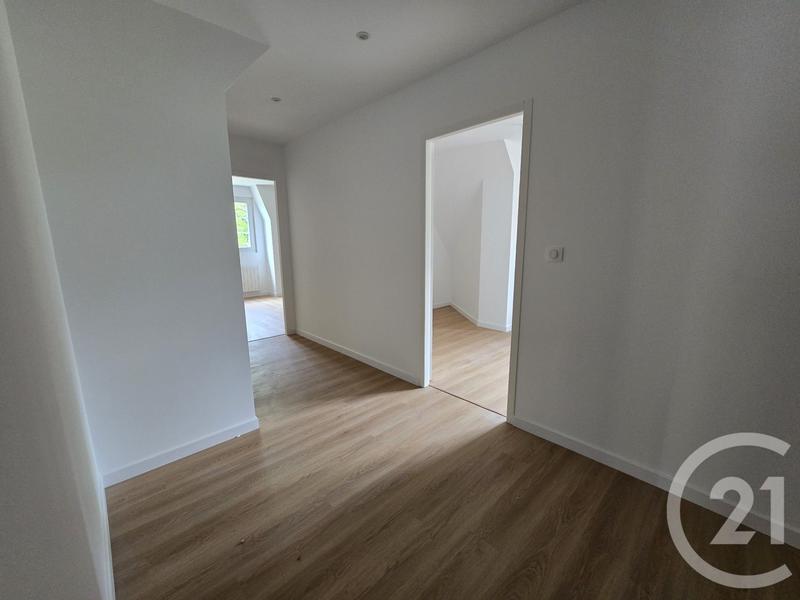 Maison - 197 m² - 9 pièces