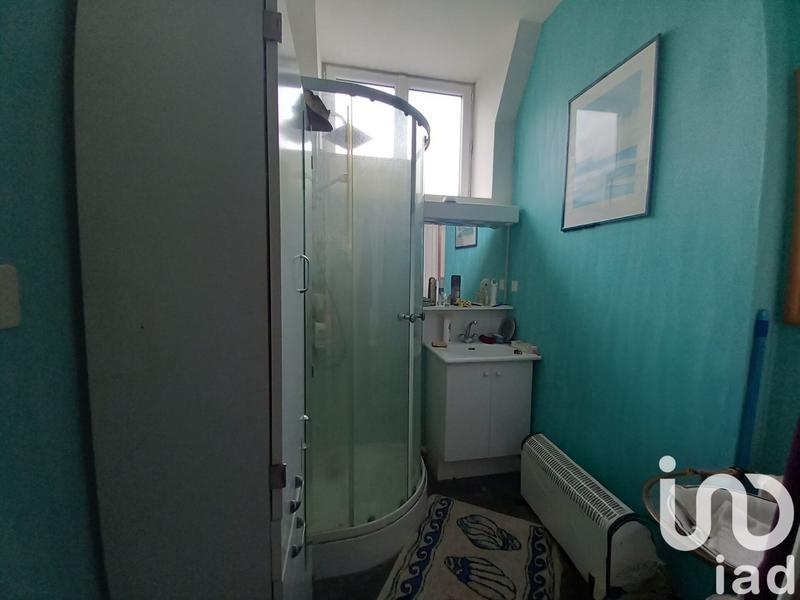 Maison - 300 m² - 12 pièces