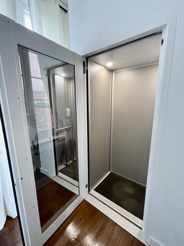 Maison - 292 m² - 8 pièces