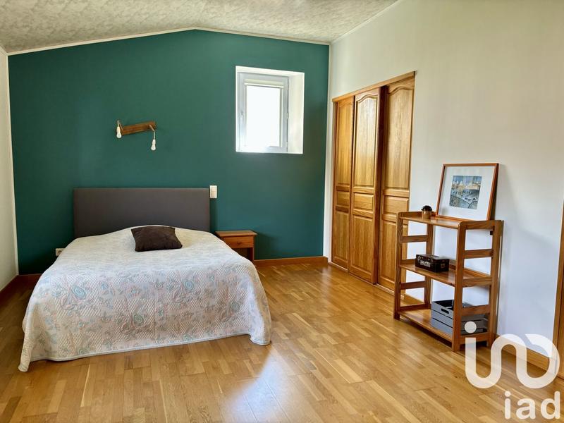 Maison - 229 m² - 9 pièces