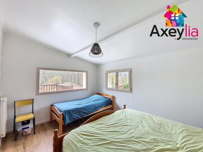 Maison - 144 m² - 5 pièces