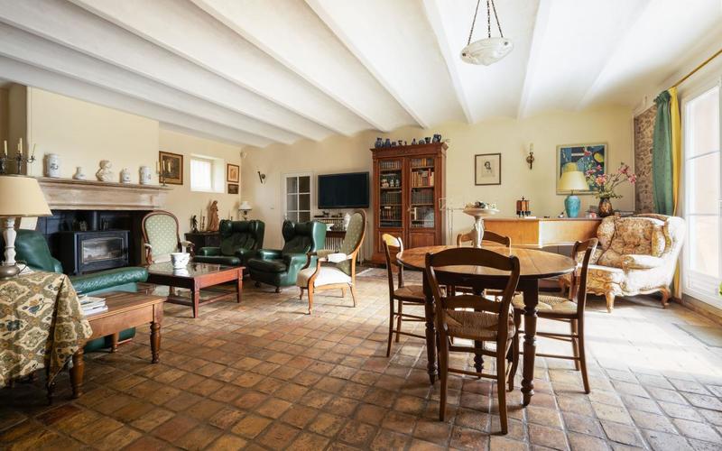 Propriété - 183 m² - 7 pièces