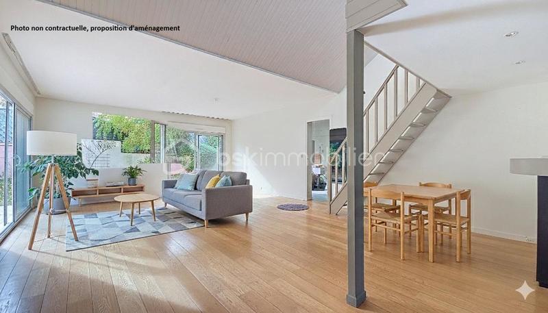 Maison - 121 m² - 5 pièces