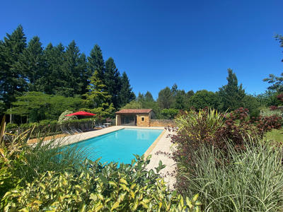 Maison - 216 m² - 7 pièces