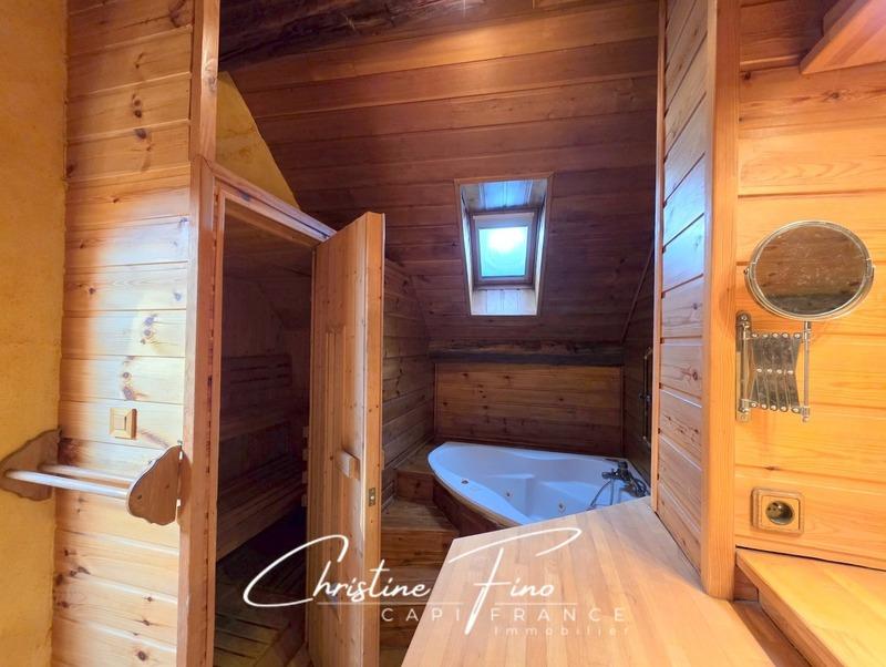 Appartement - 114 m² - 6 pièces