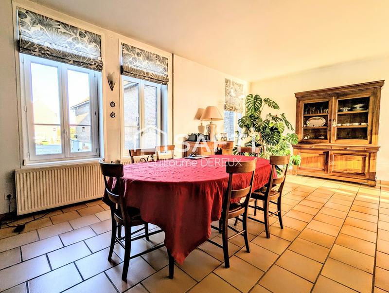Maison - 240 m² - 8 pièces
