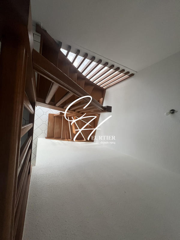 Villa - 99 m² - 5 pièces