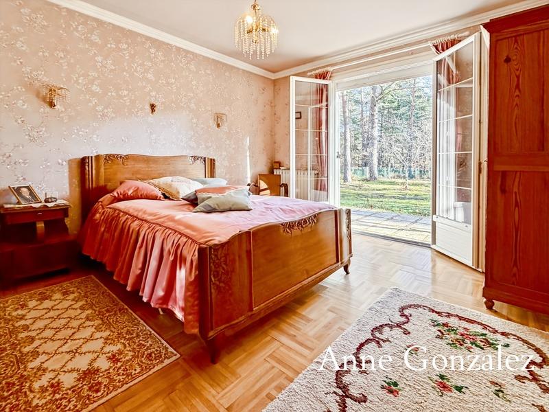 Maison - 180 m² - 6 pièces