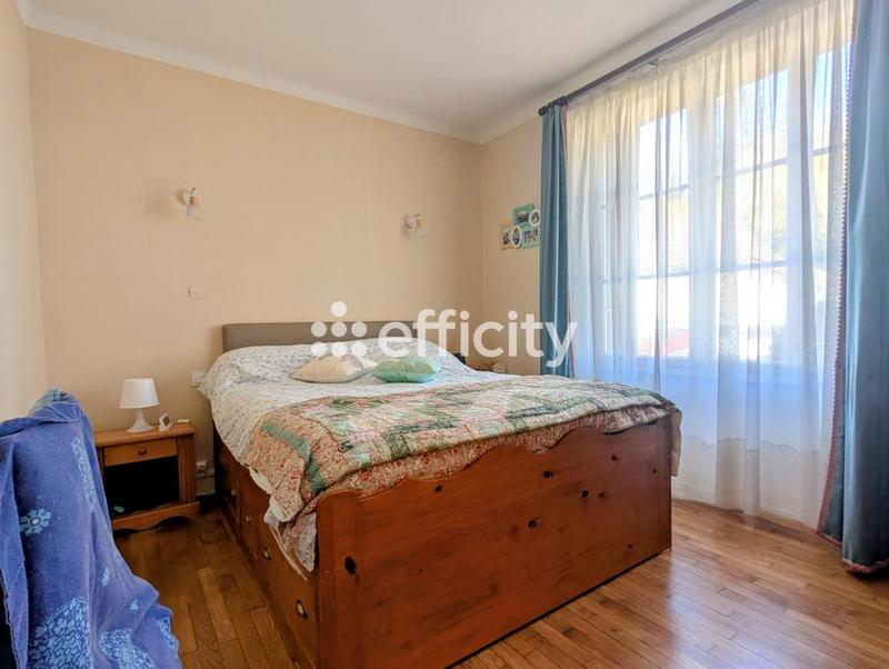 Maison - 140 m² - 7 pièces