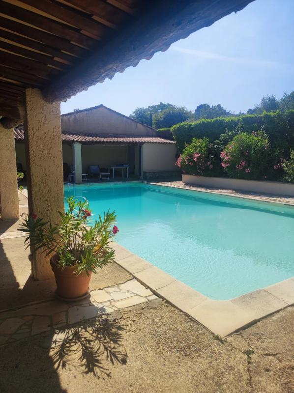 Mas - 417 m² - 7 pièces