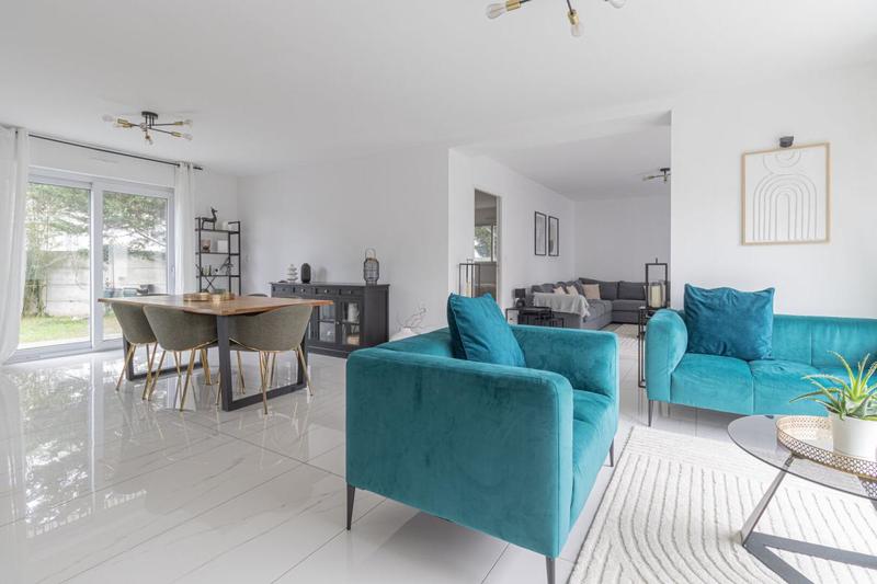 Maison - 145 m² - 6 pièces