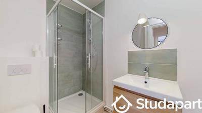 Chambre - 9 m² - 1 pièce