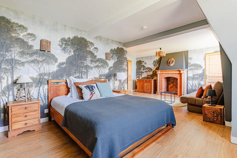 Château - 1 500 m² - 34 pièces