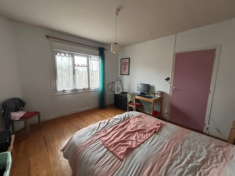 Maison - 169 m² - 7 pièces