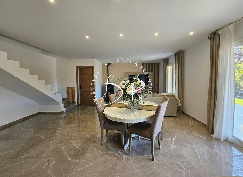 Maison - 118 m² - 6 pièces