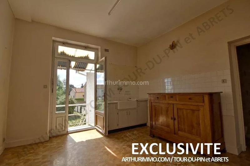 Maison - 212 m² - 10 pièces