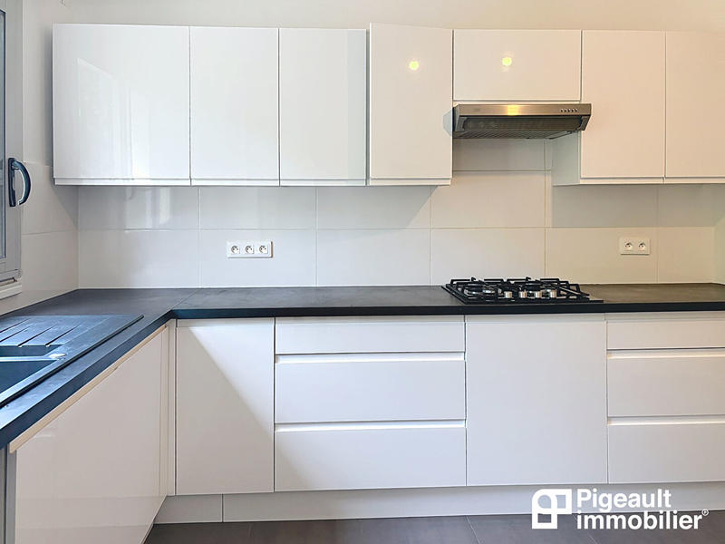 Appartement - 120 m² - 5 pièces