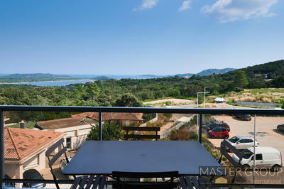 Appartement - 80 m² - 3 pièces