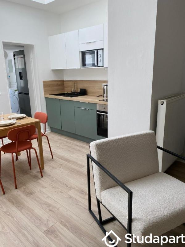 Chambre - 12 m² - 1 pièce