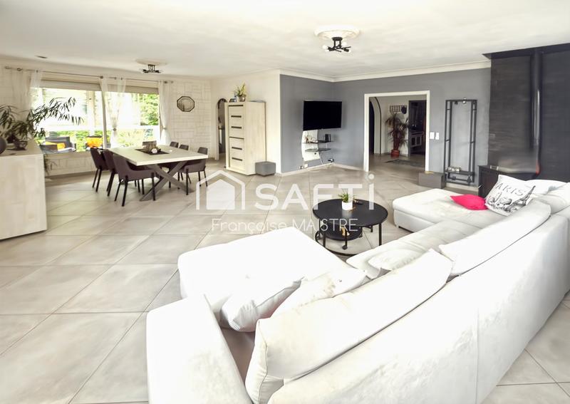 Maison - 158 m² - 6 pièces