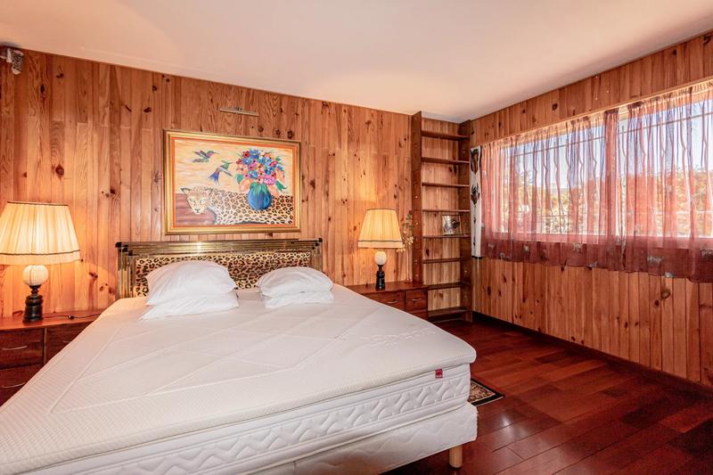 Appartement - 134 m² - 5 pièces