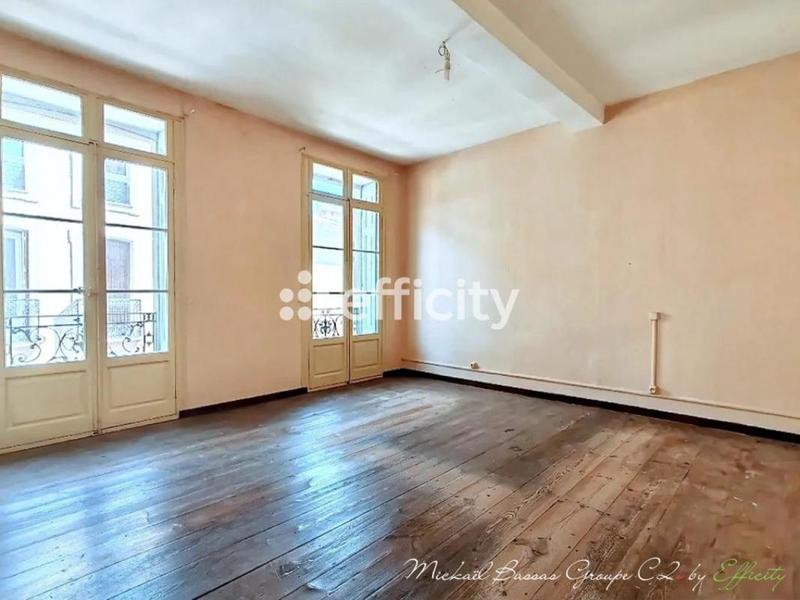 Immeuble - 120 m² - 7 pièces