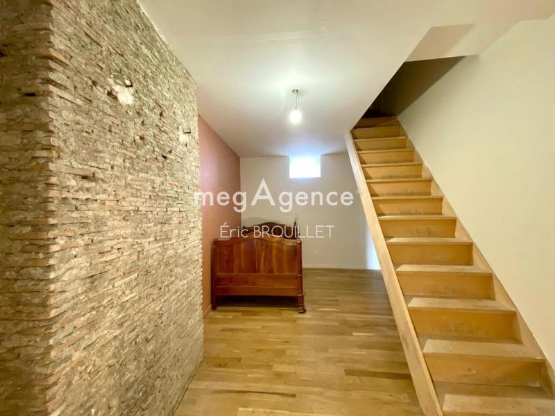 Maison - 202 m² - 8 pièces